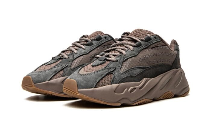 Yeezy Boost 700 V2 "Mauve" - Image 2