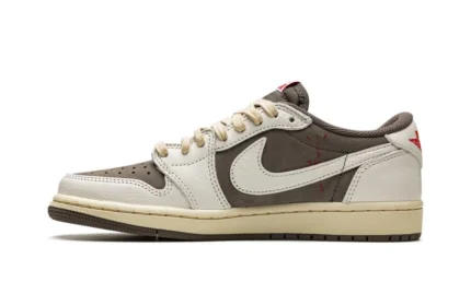 Air Jordan 1 Low SP OG "Travis Scott - Reverse Mocha"