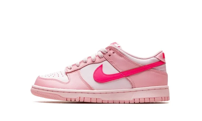 Dunk Low GS "Triple Pink"
